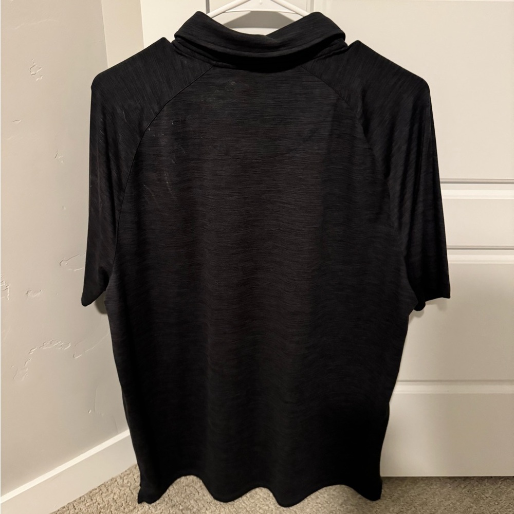 Men’s Hurley polo.. super soft and in great condition. - Picture 3 of 3